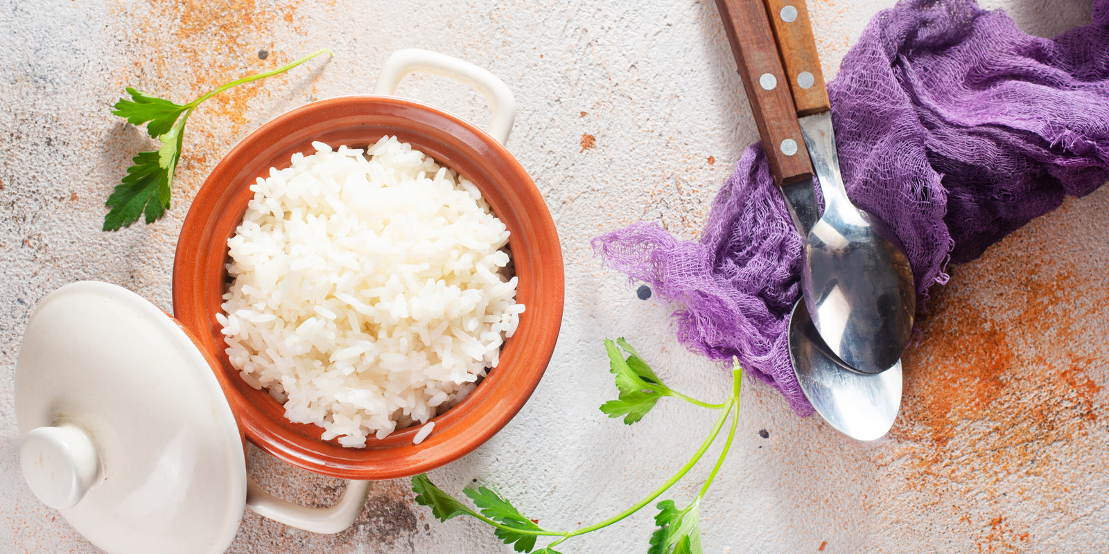 boiled white rice in bowl, diet food